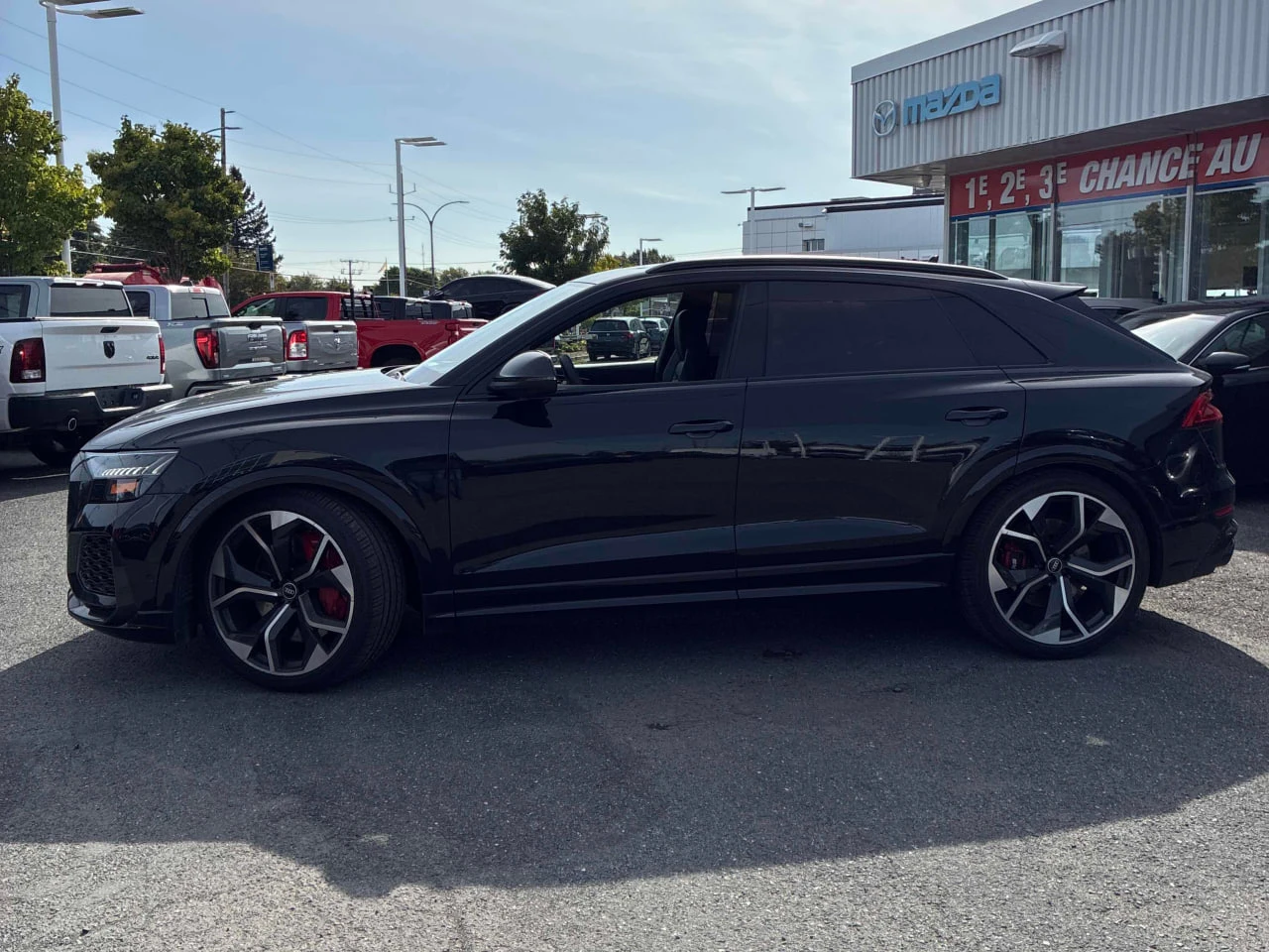 Audi RSQ8 HUD* ДИСТРОНИК* ОБДУХ* 360, снимка 2 - Автомобили и джипове - 56103840