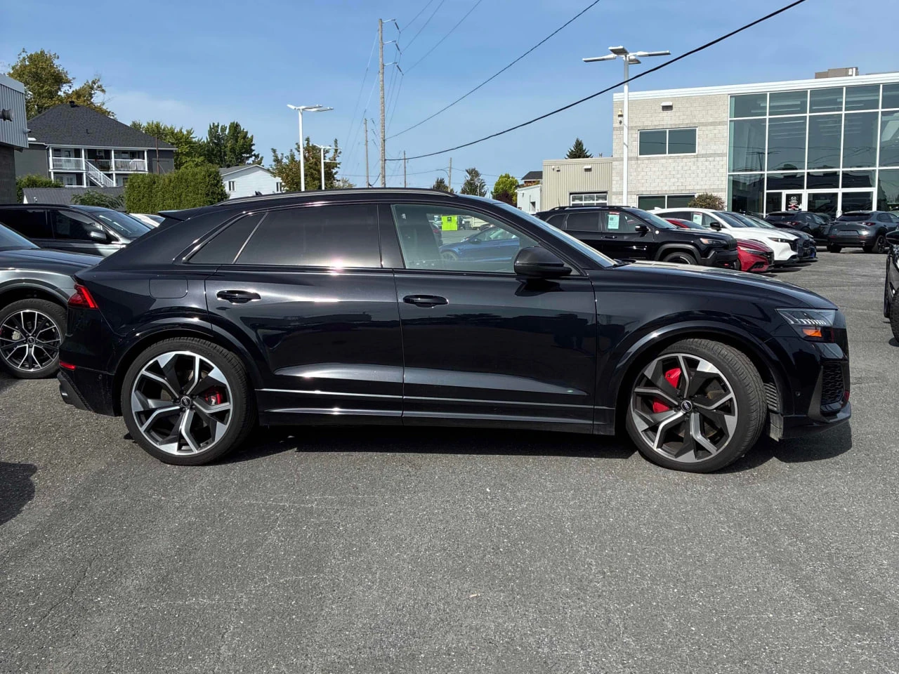 Audi RSQ8 HUD* ДИСТРОНИК* ОБДУХ* 360, снимка 3 - Автомобили и джипове - 56103840