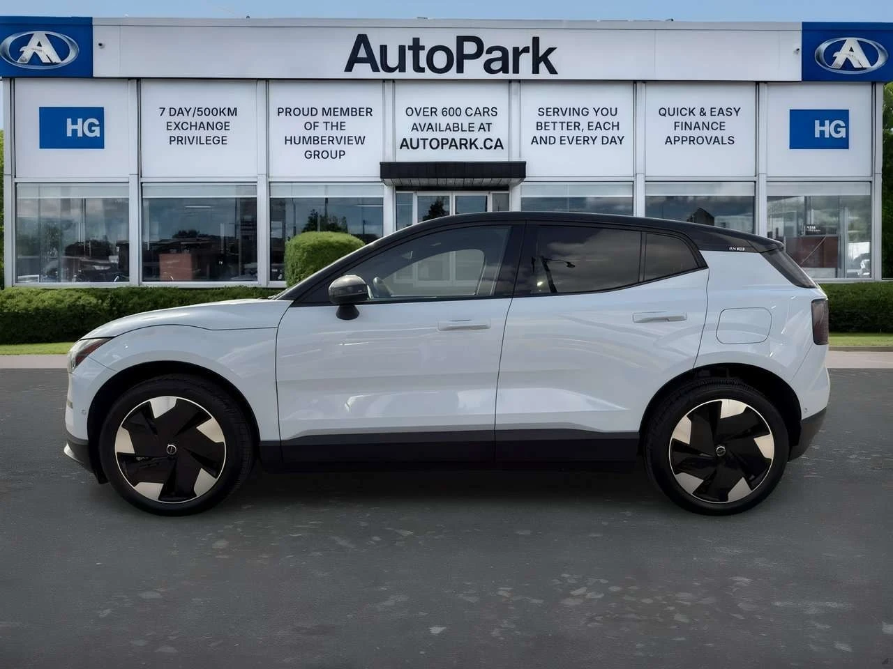 Volvo EX30 * Twin Motor Performance * ЦЕНА ДО БГ * , снимка 2 - Автомобили и джипове - 56637036