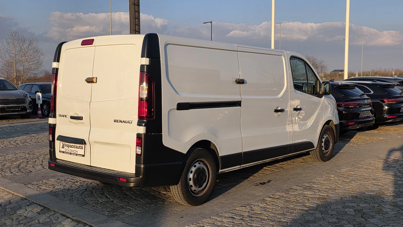 Renault Trafic dCi 120 L2H1, снимка 5 - Бусове и автобуси - 53769620