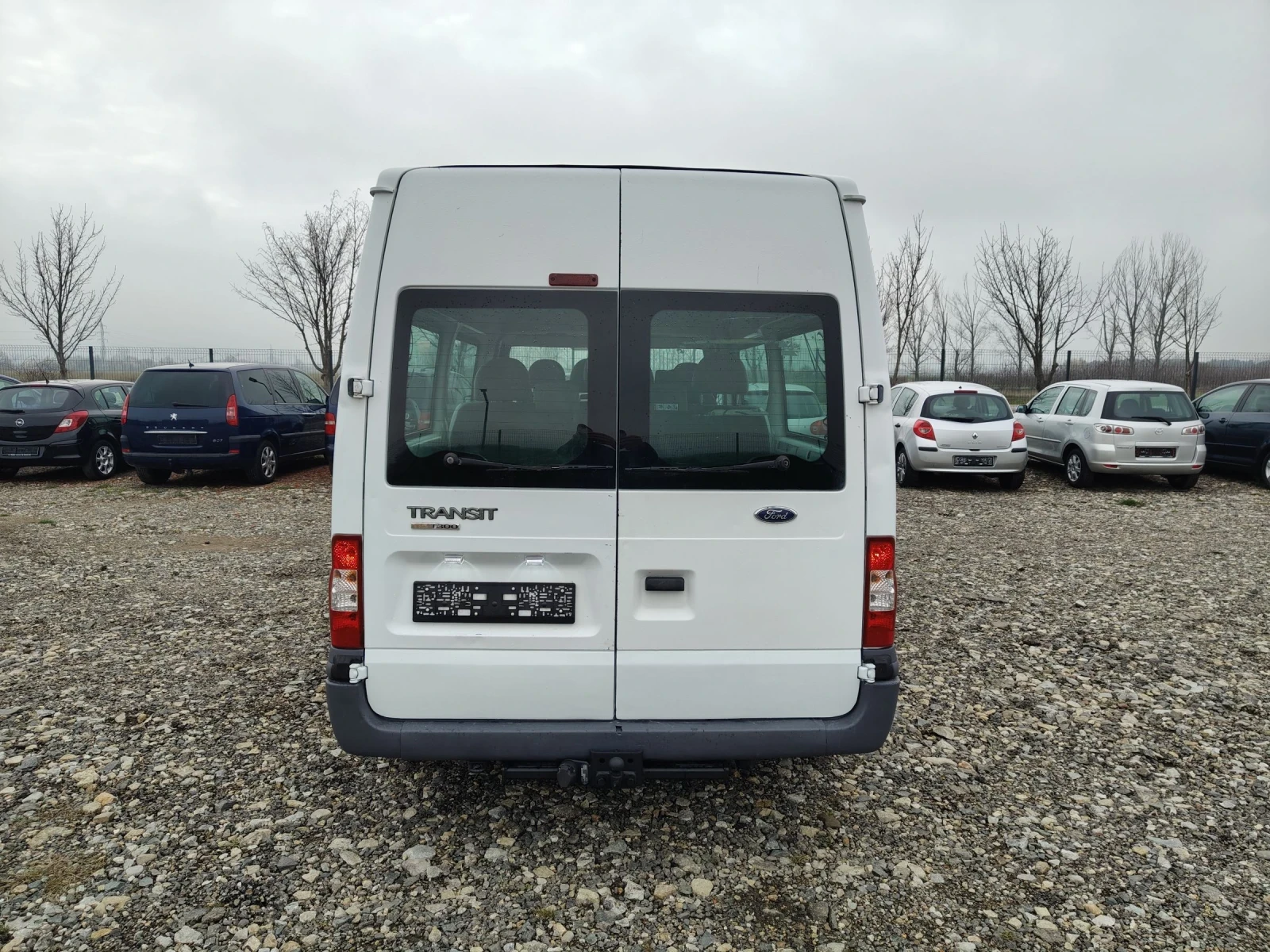 Ford Transit 2.2TDCI 115 ORIGINAL 8+ 1 Maxi , снимка 4 - Бусове и автобуси - 54037600