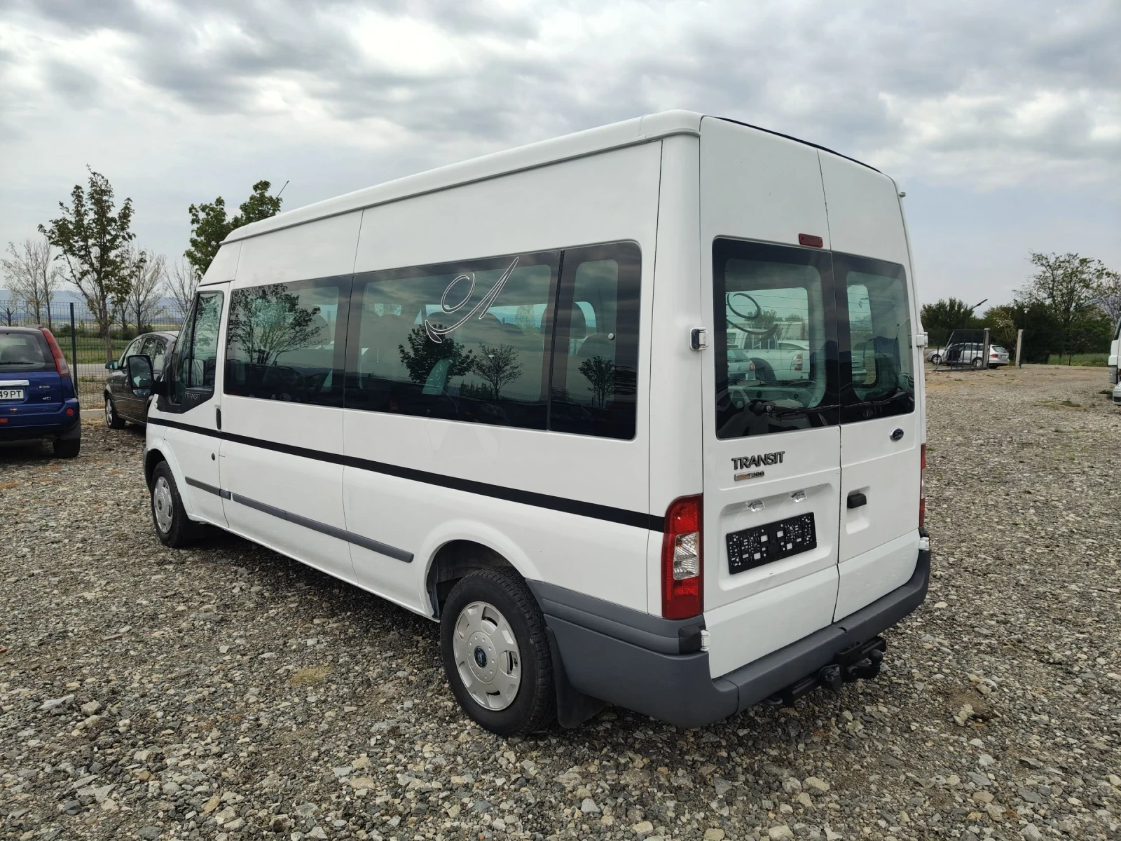 Ford Transit 2.2TDCI 115 ORIGINAL 8+ 1 Maxi , снимка 4 - Бусове и автобуси - 54037600