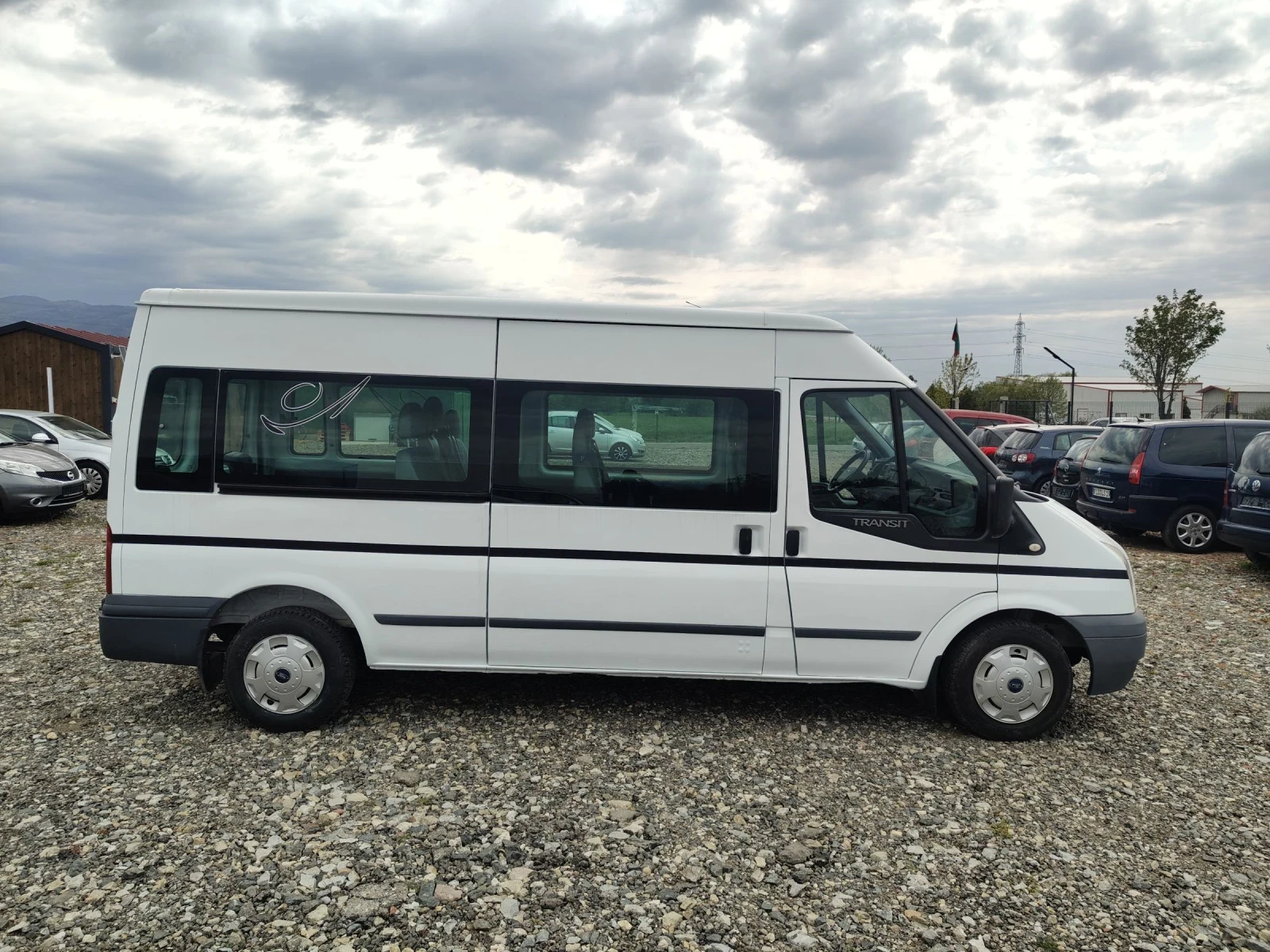 Ford Transit 2.2TDCI 115 ORIGINAL 8+ 1 Maxi , снимка 7 - Бусове и автобуси - 54037600