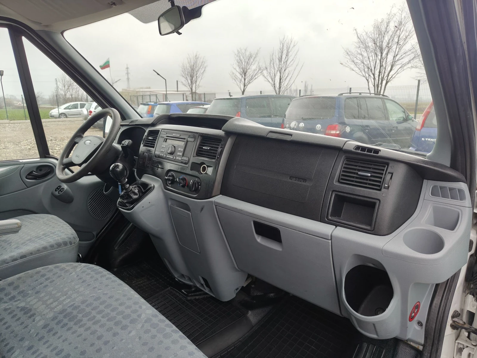 Ford Transit 2.2TDCI 115 ORIGINAL 8+ 1 Maxi , снимка 14 - Бусове и автобуси - 54037600