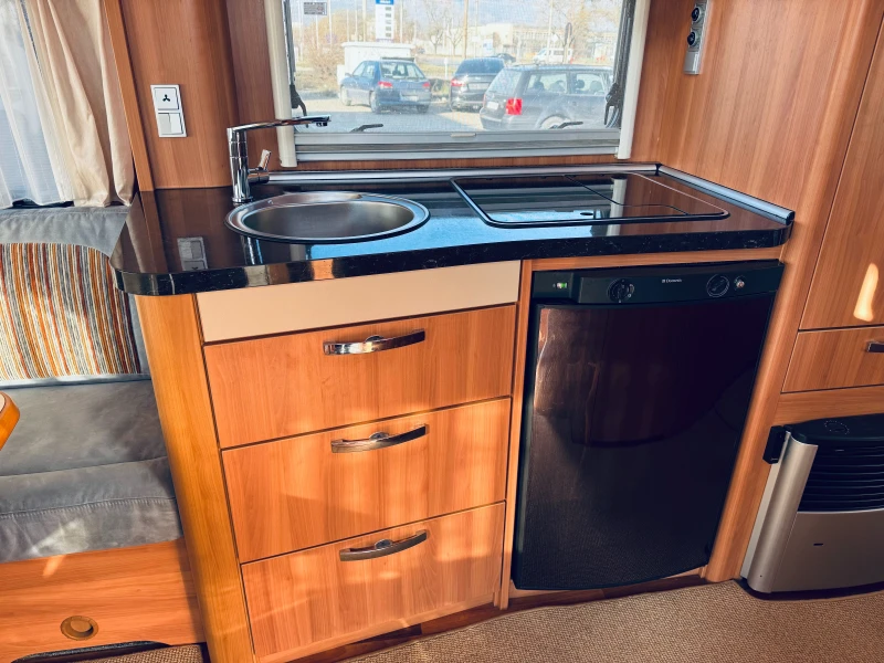 Каравана HYMER / ERIBA   NOVA 531 Внос от Швейцария , снимка 10 - Каравани и кемпери - 48503220