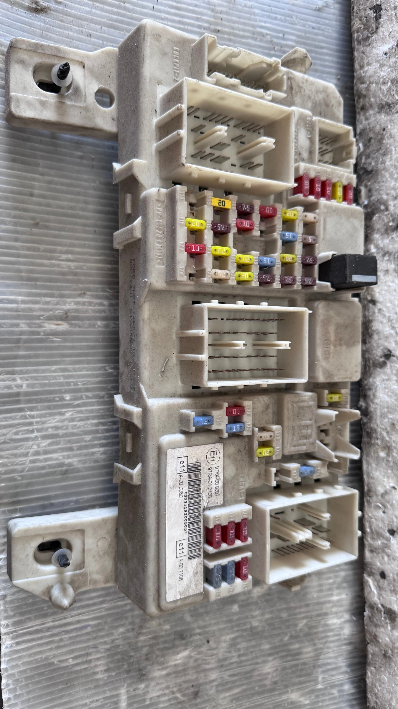 ��������� ����� (������� ����� BSI / BSM ) �� Ford Focus - 97RA-000001 / 97RA-012108 | Mobile.bg � ����������� 1