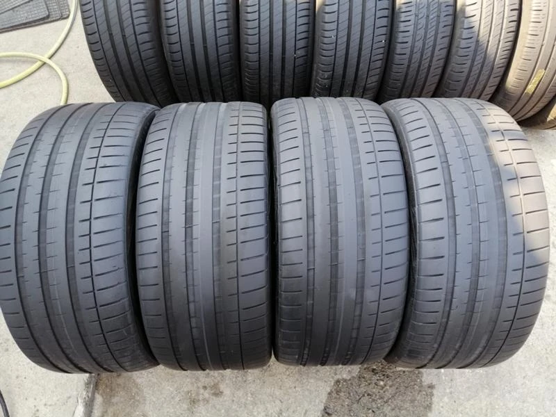 Гуми Летни 275/40R20, снимка 1 - Гуми и джанти - 36776087