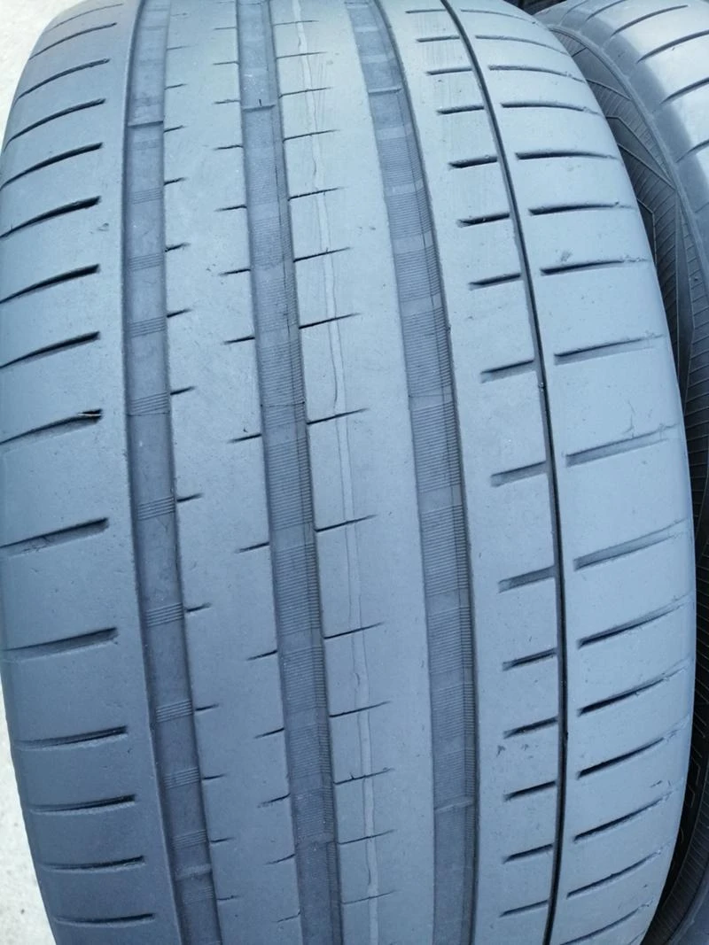 Гуми Летни 275/40R20, снимка 4 - Гуми и джанти - 36776087