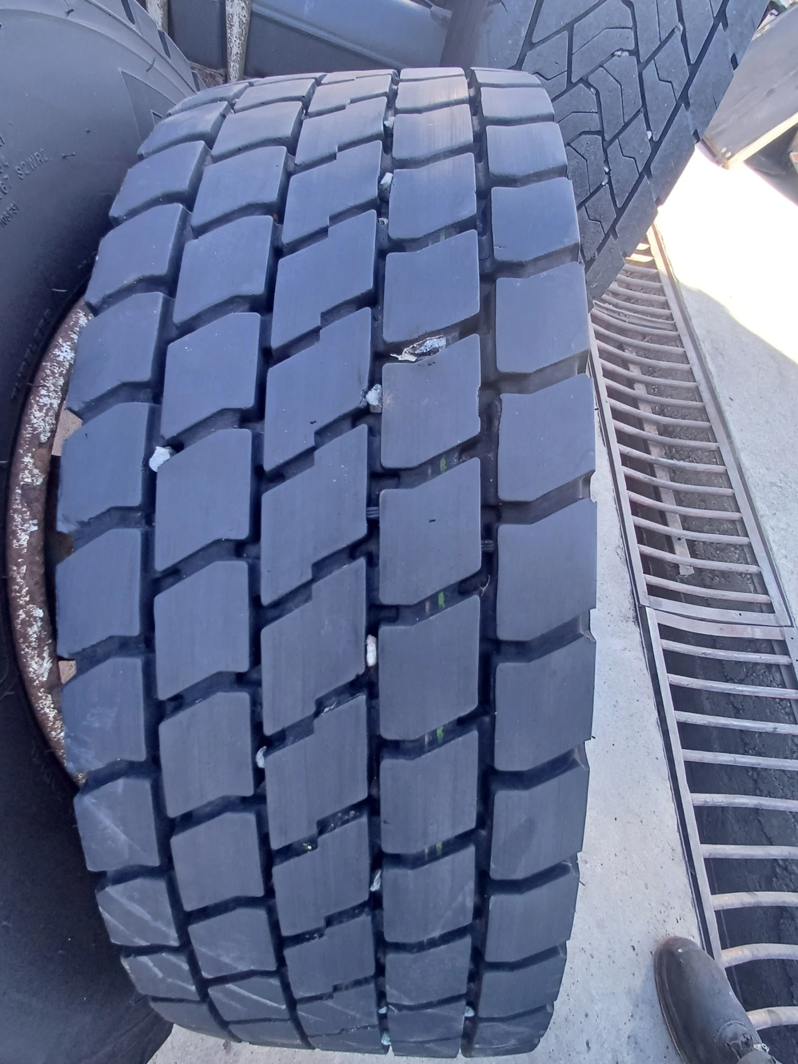    215/75R17.5 | Mobile.bg   2