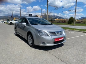 Toyota Avensis 1.8 AT Executive, снимка 1
