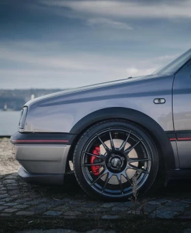 VW Golf - 8200 € / 16037.81 лв. - 20670132 10