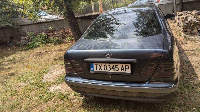 Mercedes-Benz CLK 200, снимка 5 - Автомобили и джипове - 46922789