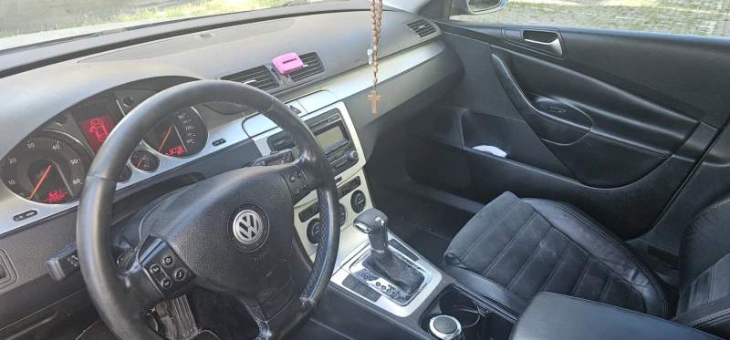 VW Passat, снимка 1 - Автомобили и джипове - 47378006