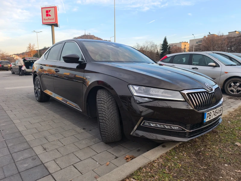 Skoda Superb, снимка 2 - Автомобили и джипове - 48635025