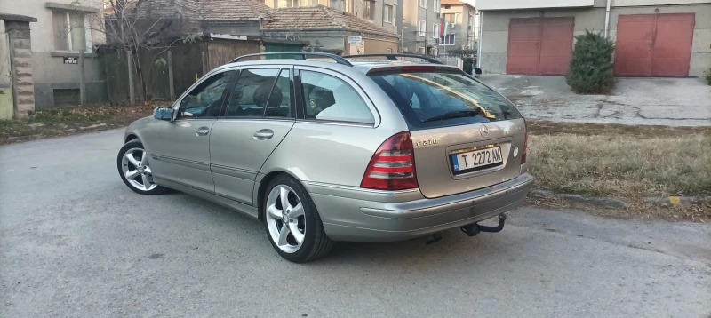 Mercedes-Benz C 270 CDI, снимка 3 - Автомобили и джипове - 48102397