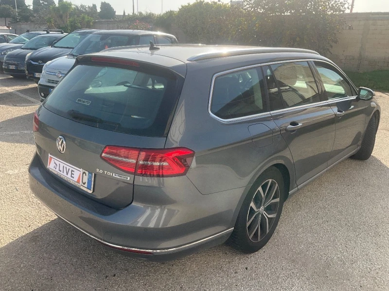 VW Passat 2.0TDI 150hp сервизна книжка, снимка 6 - Автомобили и джипове - 48140637