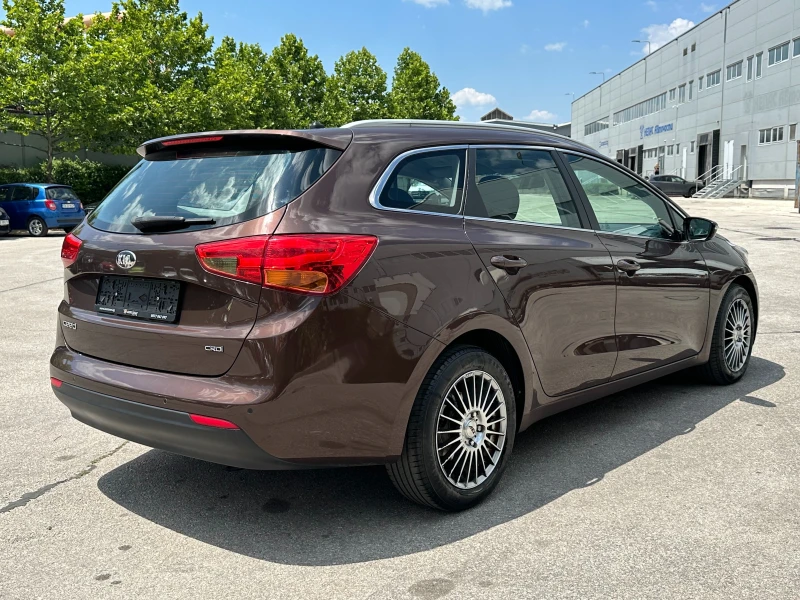 Kia Ceed Автоматик/1.6d 128 к.с., снимка 4 - Автомобили и джипове - 50736871