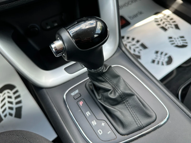 Kia Ceed Автоматик/1.6d 128 к.с., снимка 12 - Автомобили и джипове - 50736871