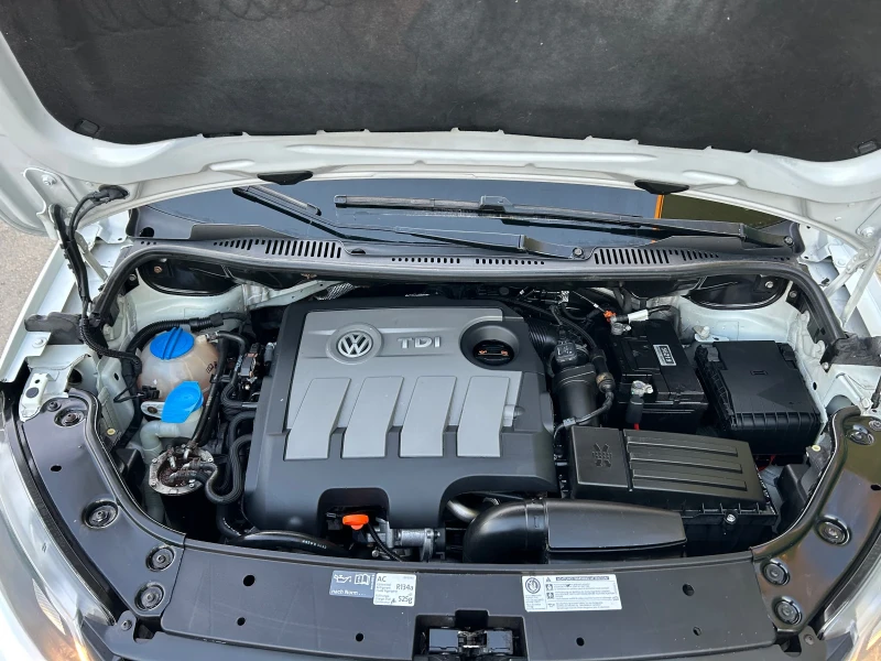 VW Caddy 1.6 105, снимка 15 - Автомобили и джипове - 52415157