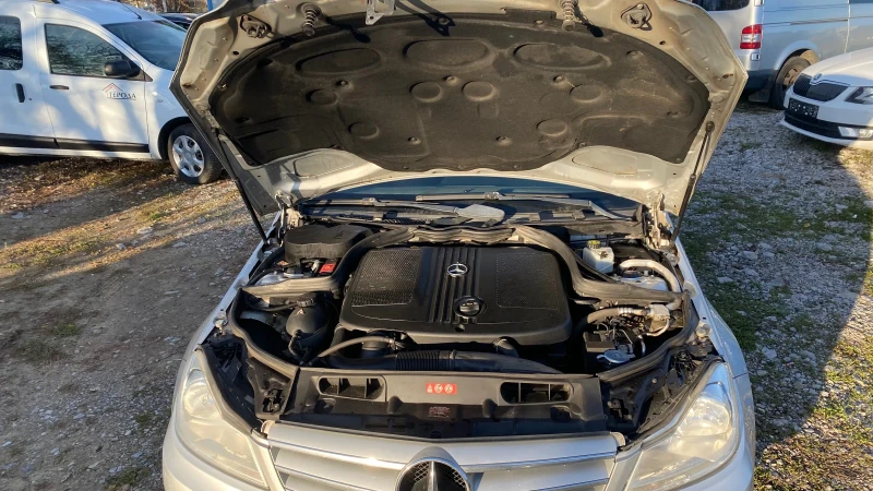 Mercedes-Benz C 200 2.2 cdi, снимка 14 - Автомобили и джипове - 52515887