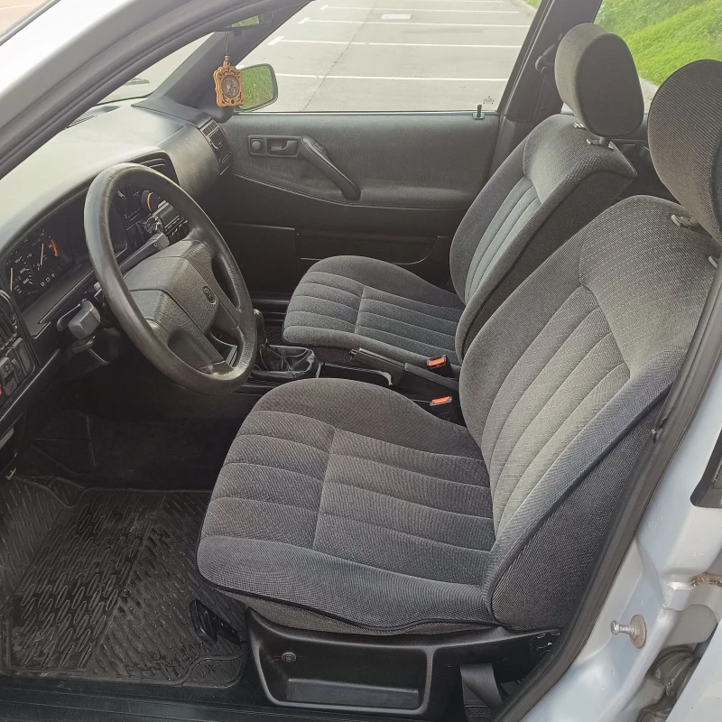 VW Passat B3, снимка 6 - Автомобили и джипове - 52753651