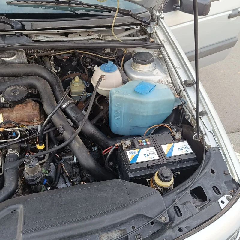 VW Passat B3, снимка 16 - Автомобили и джипове - 52753651