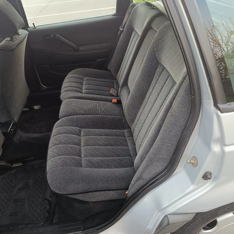 VW Passat B3, снимка 12 - Автомобили и джипове - 52753651