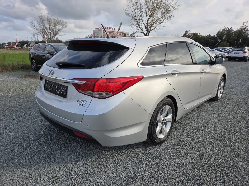 Hyundai I40 2.0i LPG, снимка 5 - Автомобили и джипове - 53021392