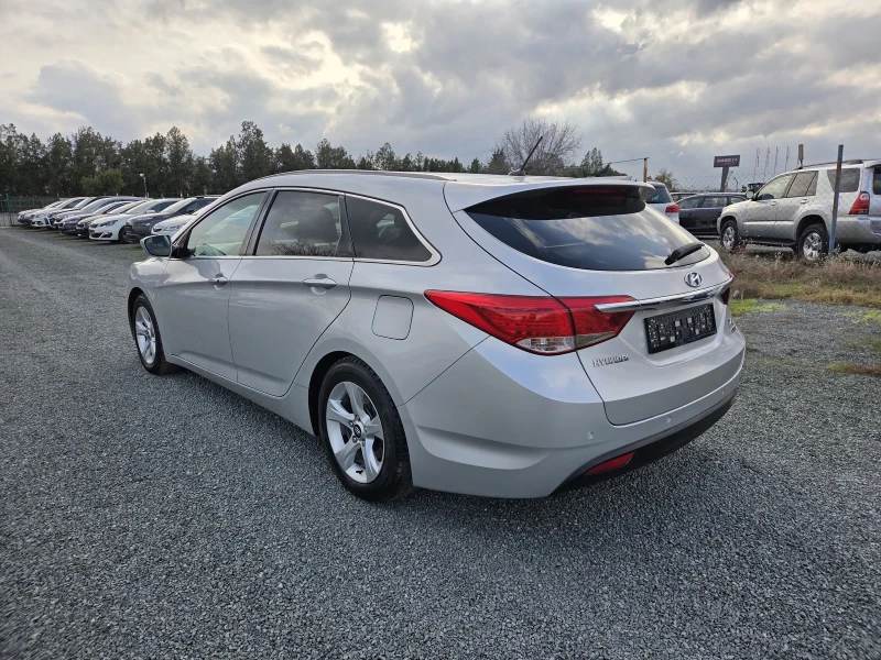 Hyundai I40 2.0i LPG, снимка 7 - Автомобили и джипове - 53021392