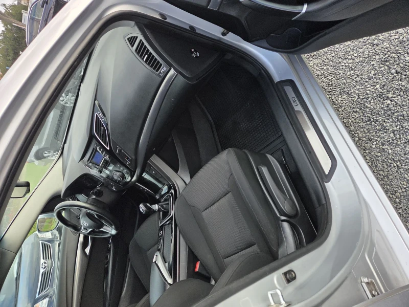 Hyundai I40 2.0i LPG, снимка 12 - Автомобили и джипове - 53021392