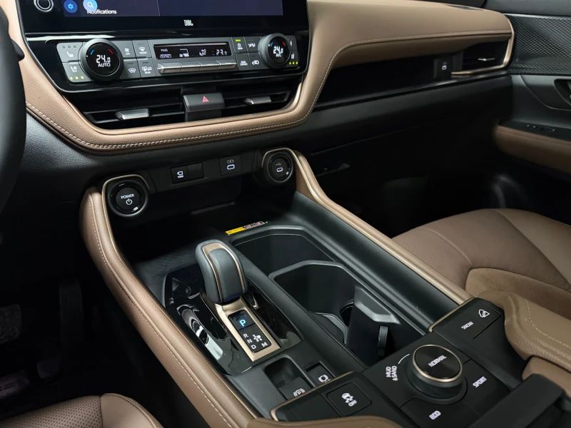 Toyota Grand Highlander Hybrid MAX Limited AWD 2025 * 5150км* , снимка 15 - Автомобили и джипове - 53333892