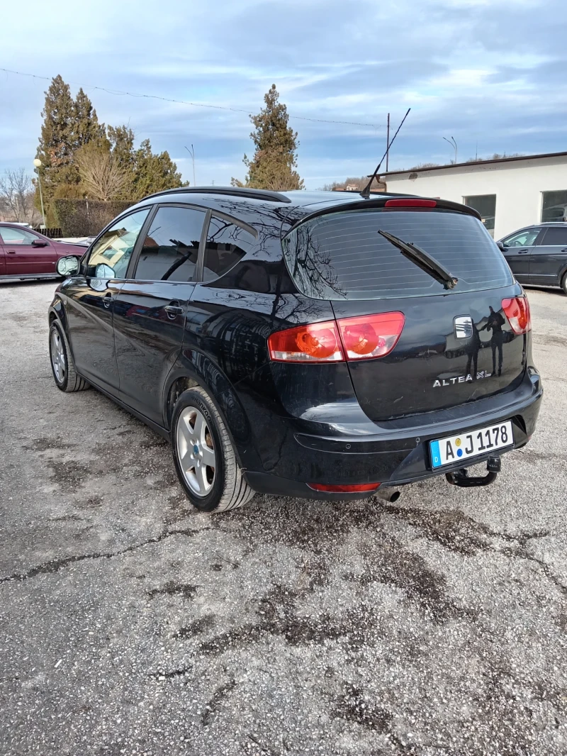 Seat Altea 1.9 105 коня ХЛ, снимка 5 - Автомобили и джипове - 53347843