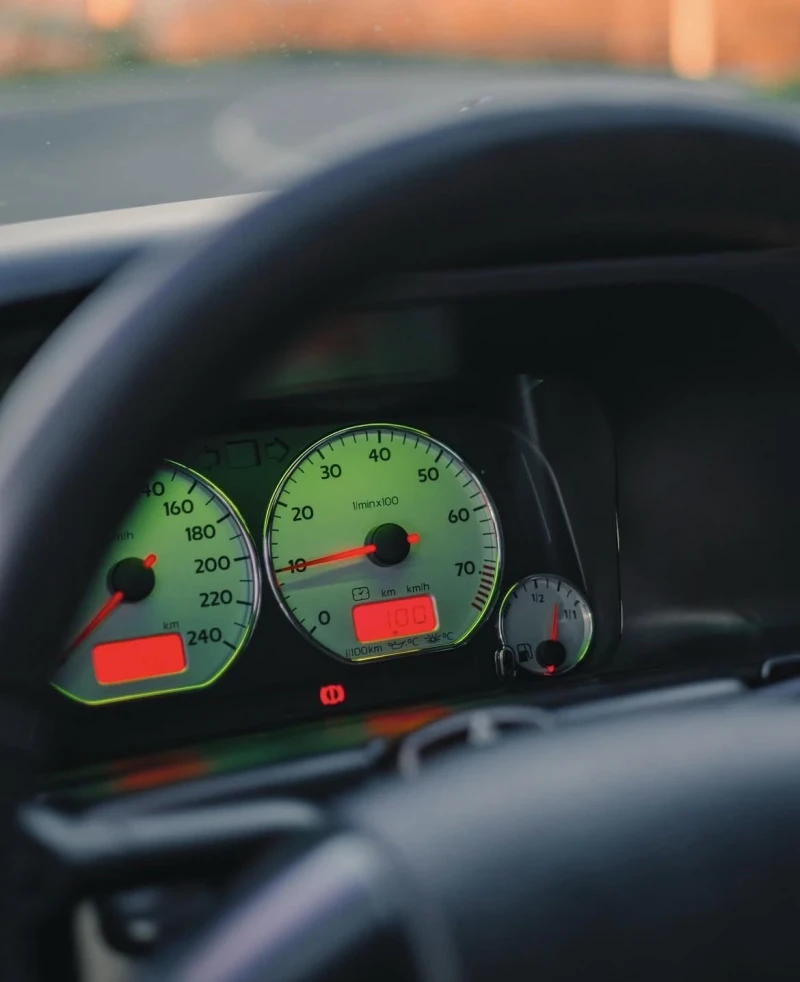 VW Golf, снимка 2 - Автомобили и джипове - 53414241