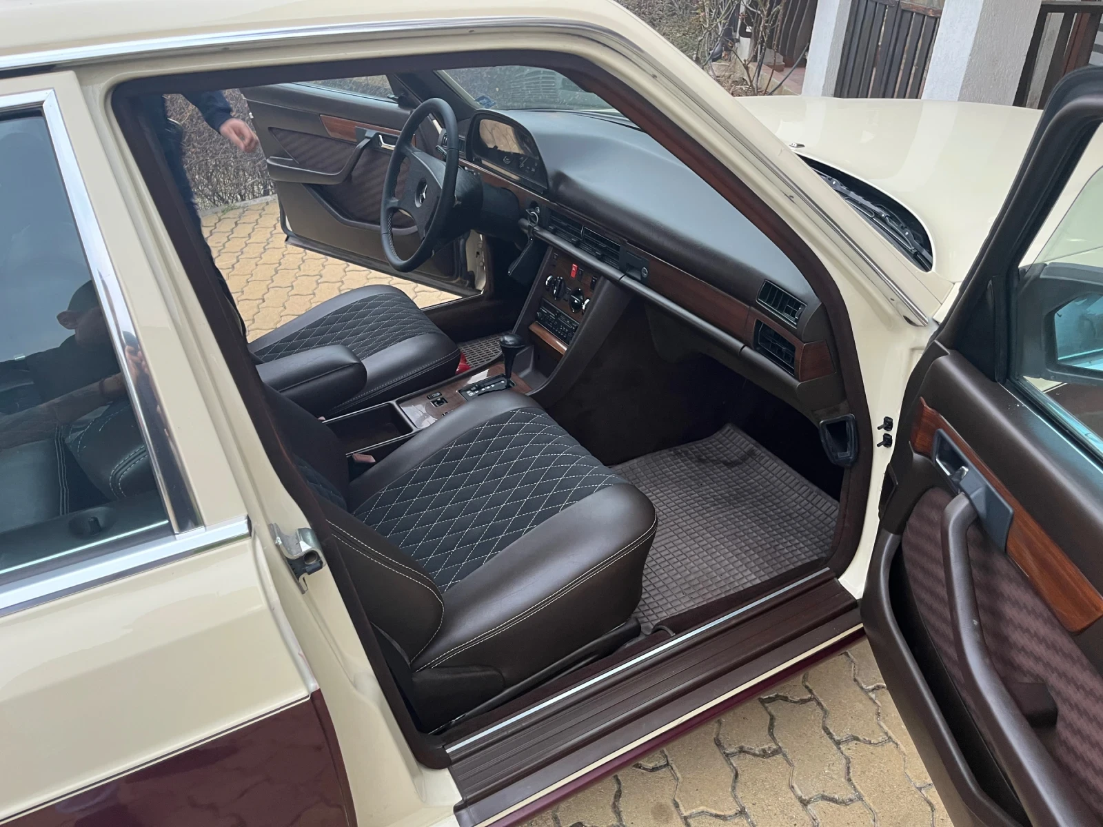Mercedes-Benz 126 420SE - изображение 8