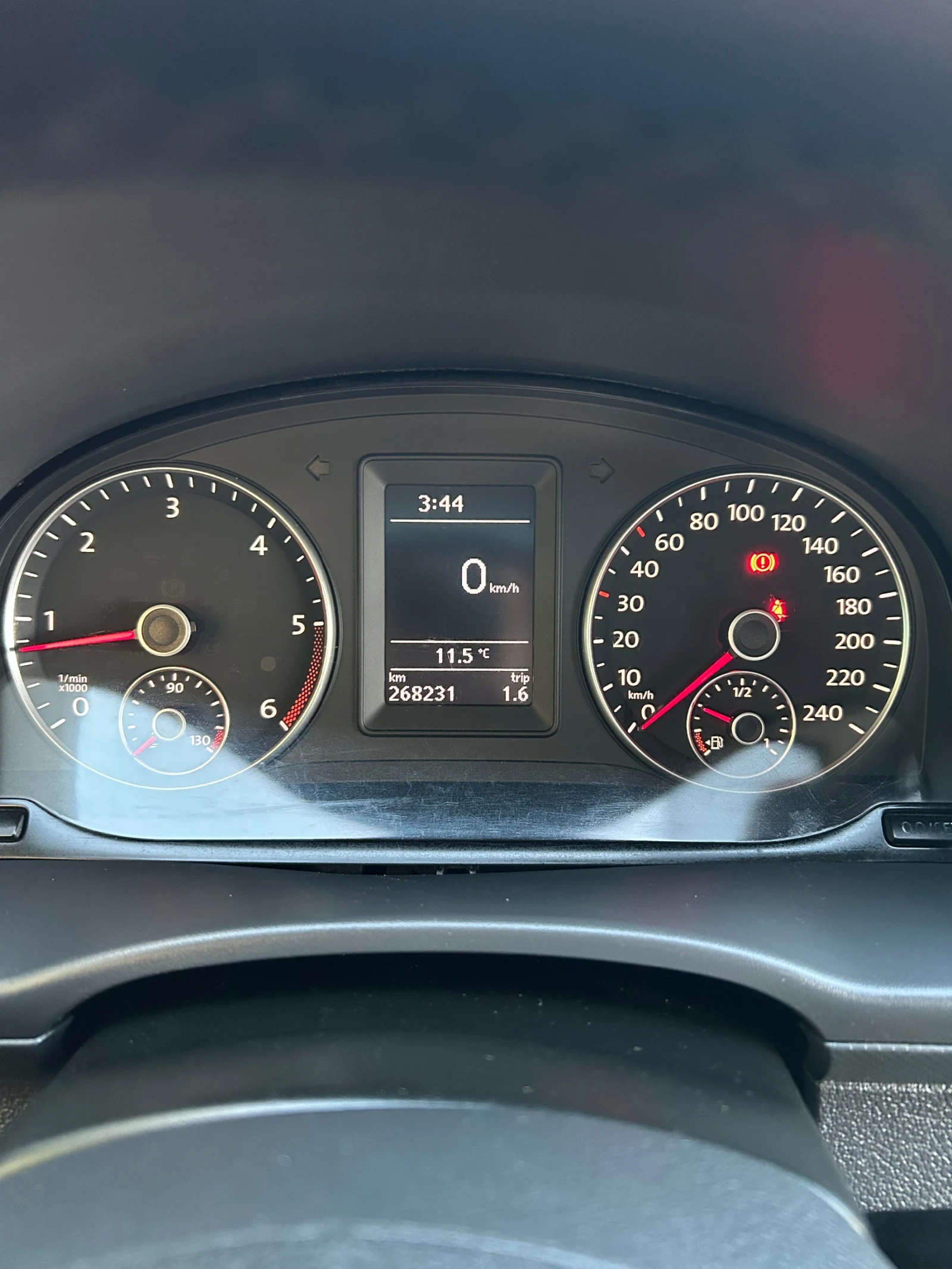 VW Caddy 1.6 105 | Mobile.bg   7