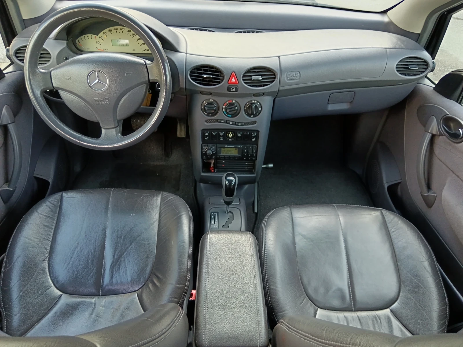 Mercedes-Benz A 190 1.9 автоматик - изображение 8