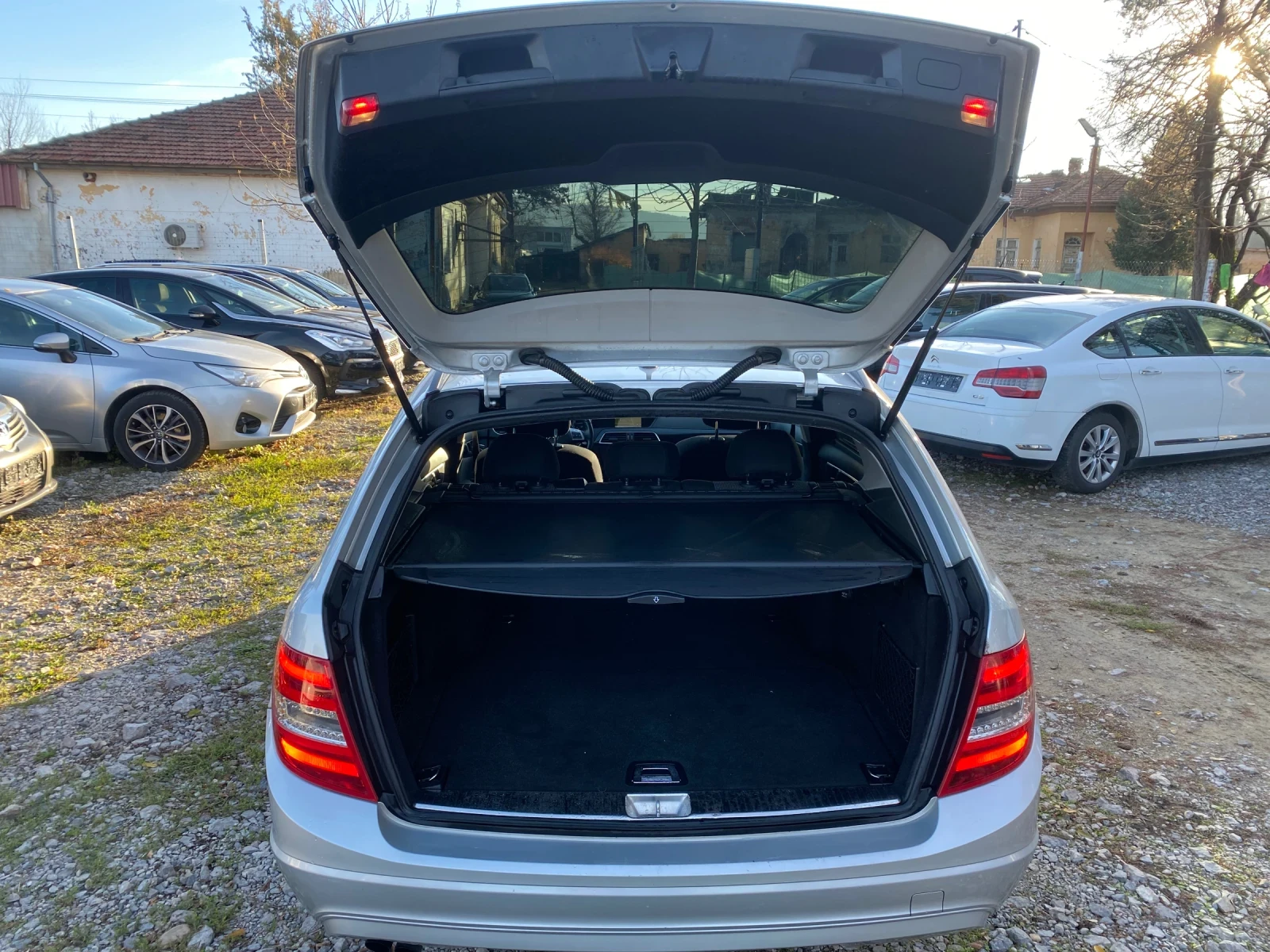 Mercedes-Benz C 200 2.2 cdi - изображение 9