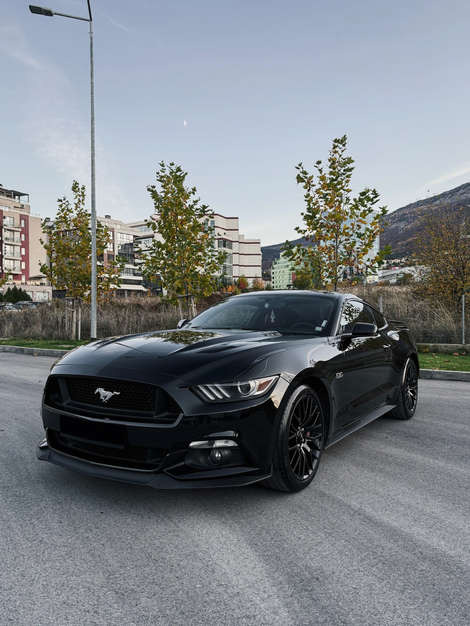 Ford Mustang Mustang GT Premium + Performance Package - изображение 3