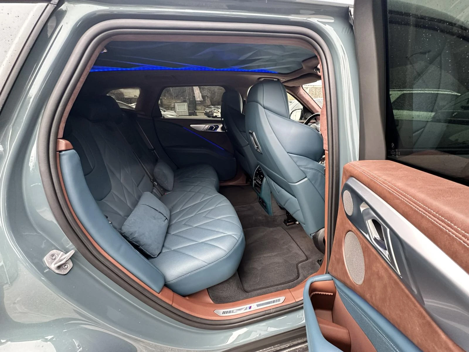 BMW XM X-Drive M/ CARBON/ PANO/CAMERA/ FULL/ | Mobile.bg � ����������� 17