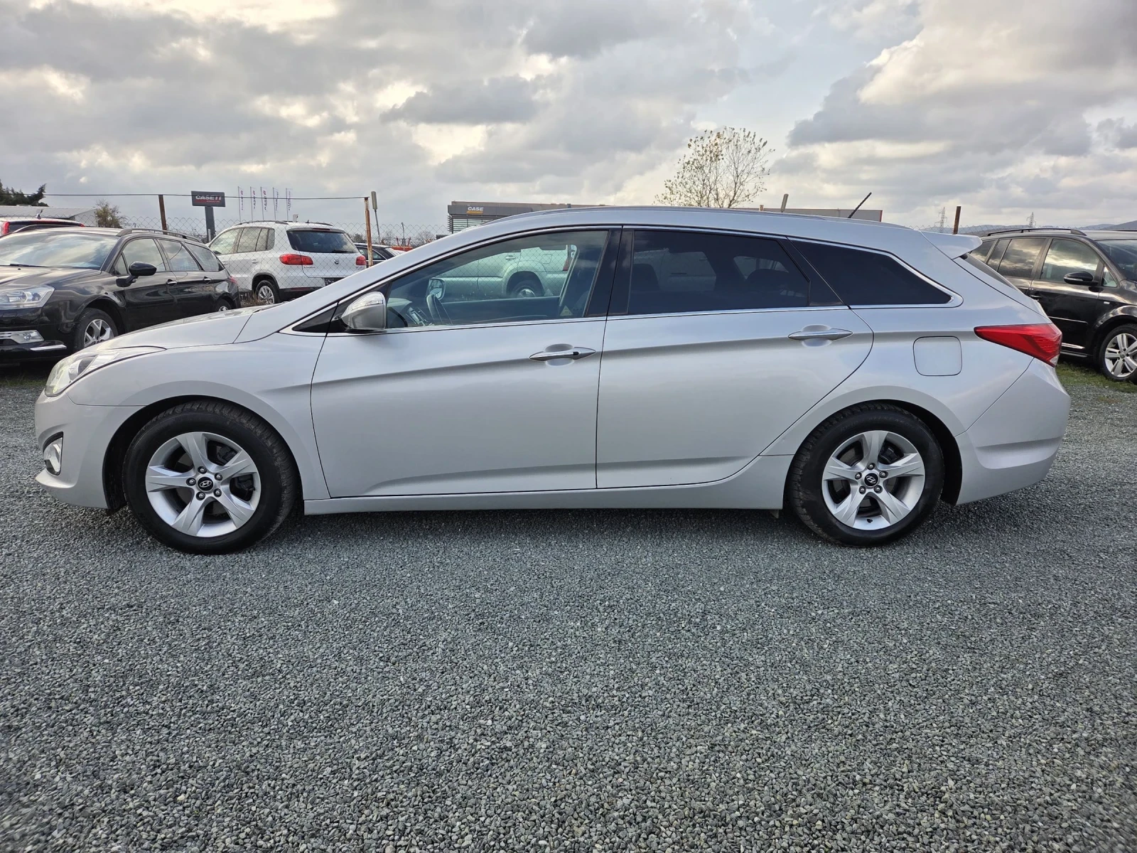 Hyundai I40 2.0i LPG - изображение 3