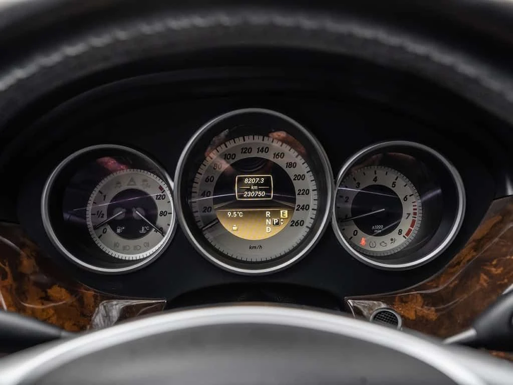 Mercedes-Benz CLS 550  4Matic | ОБДУХВАНЕ | МАСАЖИ | ЦЕНА ДО БЪЛГАРИЯ , снимка 11 - Автомобили и джипове - 54126305