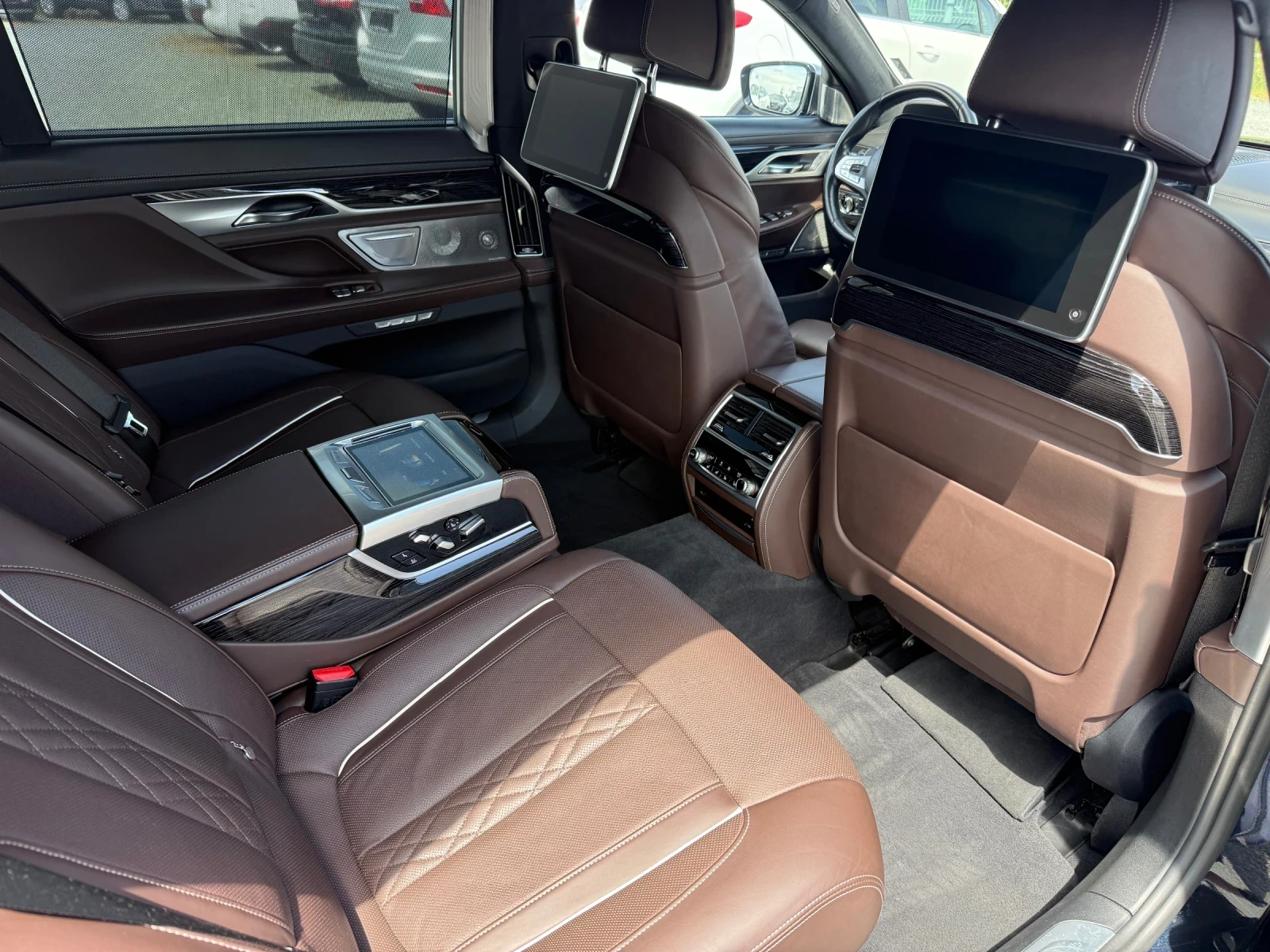 BMW 760 (KATO НОВА)^(X-Drive)^(M-Paket)^(LONG), снимка 14 - Автомобили и джипове - 54608265