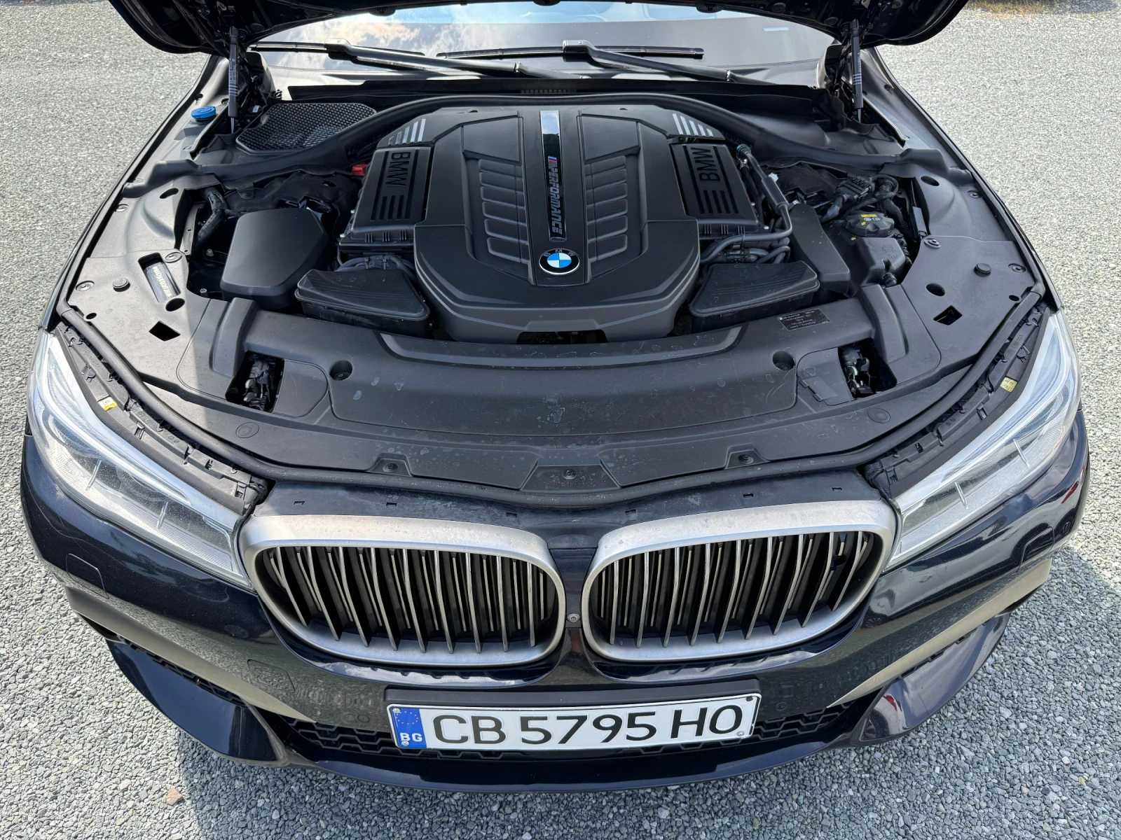 BMW 760 (KATO НОВА)^(X-Drive)^(M-Paket)^(LONG), снимка 17 - Автомобили и джипове - 54608265