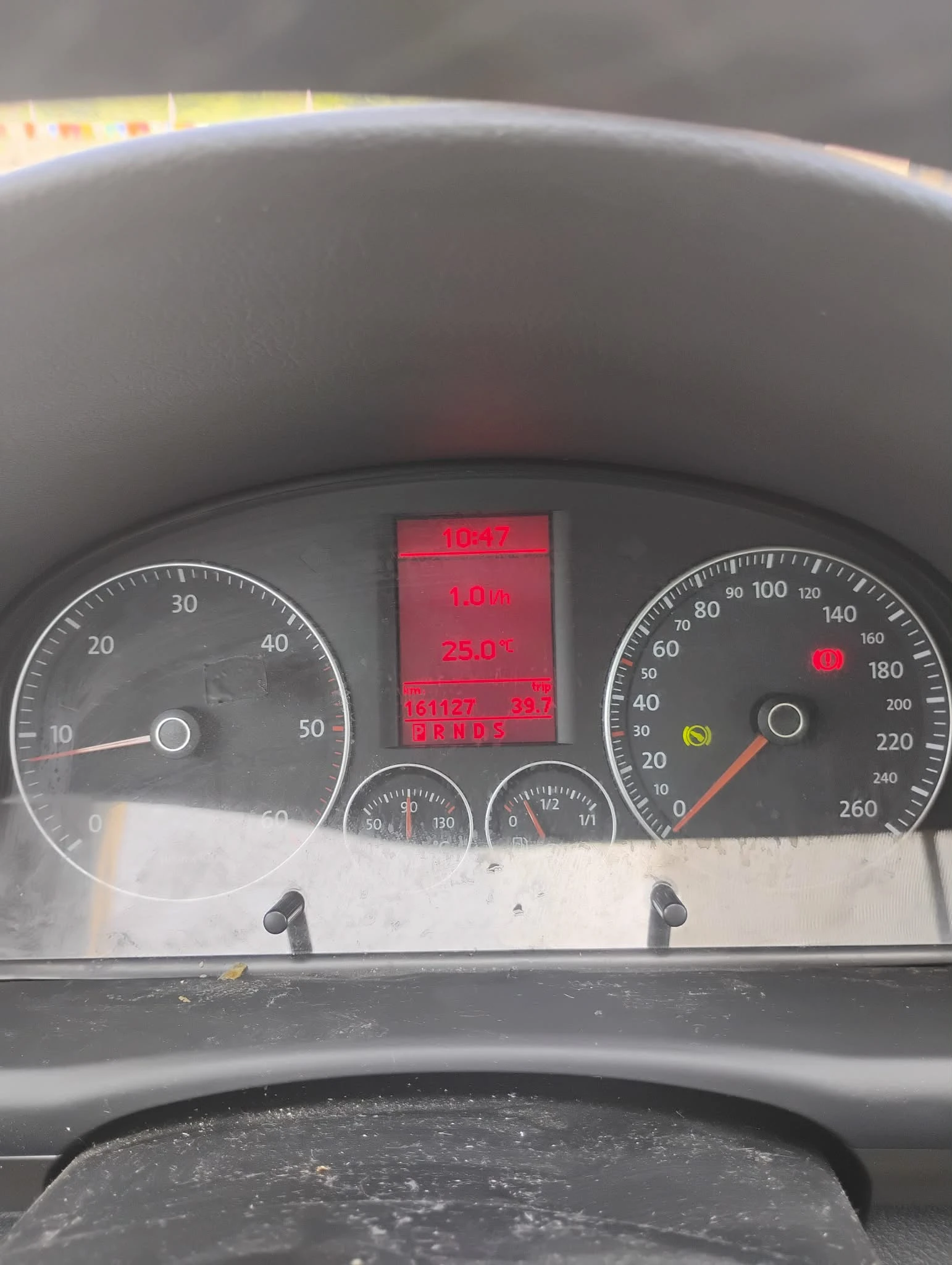 VW Touran 2.0 TDI 140, снимка 10 - Автомобили и джипове - 55017199