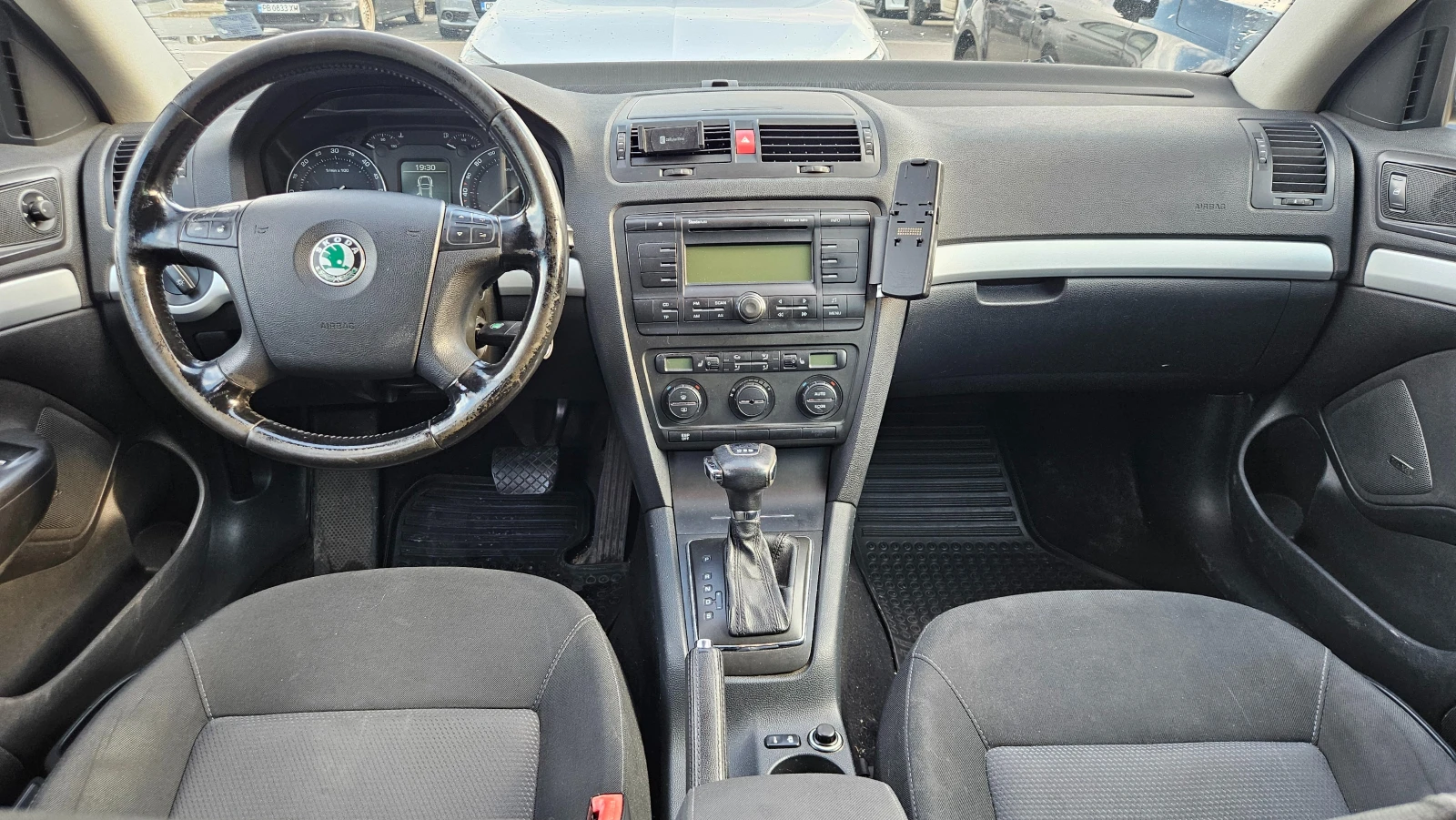 Skoda Octavia 2.0 TDI, снимка 13 - Автомобили и джипове - 55077427