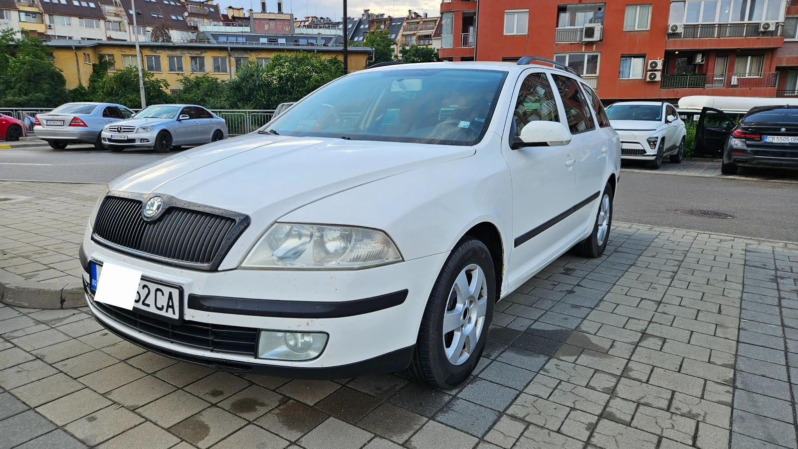 Skoda Octavia 2.0 TDI, снимка 2 - Автомобили и джипове - 55077427