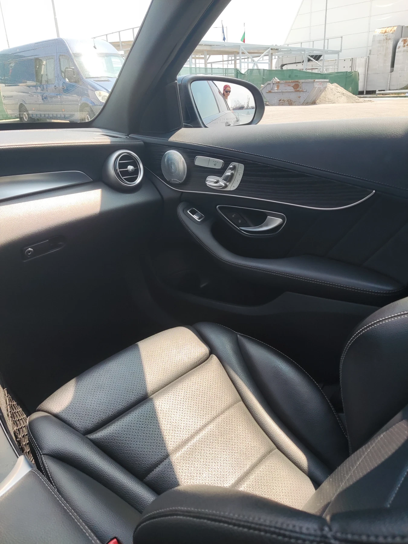 Mercedes-Benz C 400, снимка 10 - Автомобили и джипове - 55443395