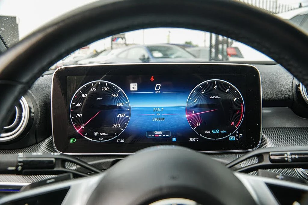 Mercedes-Benz C 300 2.0 4MATIC, снимка 15 - Автомобили и джипове - 55492114
