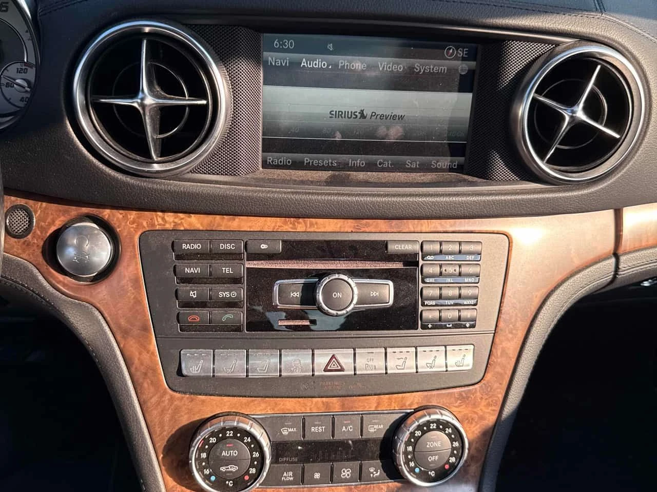 Mercedes-Benz SL * 550 * АВТОКРЕДИТ БЕЗ ПЪРВОНАЧАЛНА ВНОСКА* , снимка 9 - Автомобили и джипове - 55588439