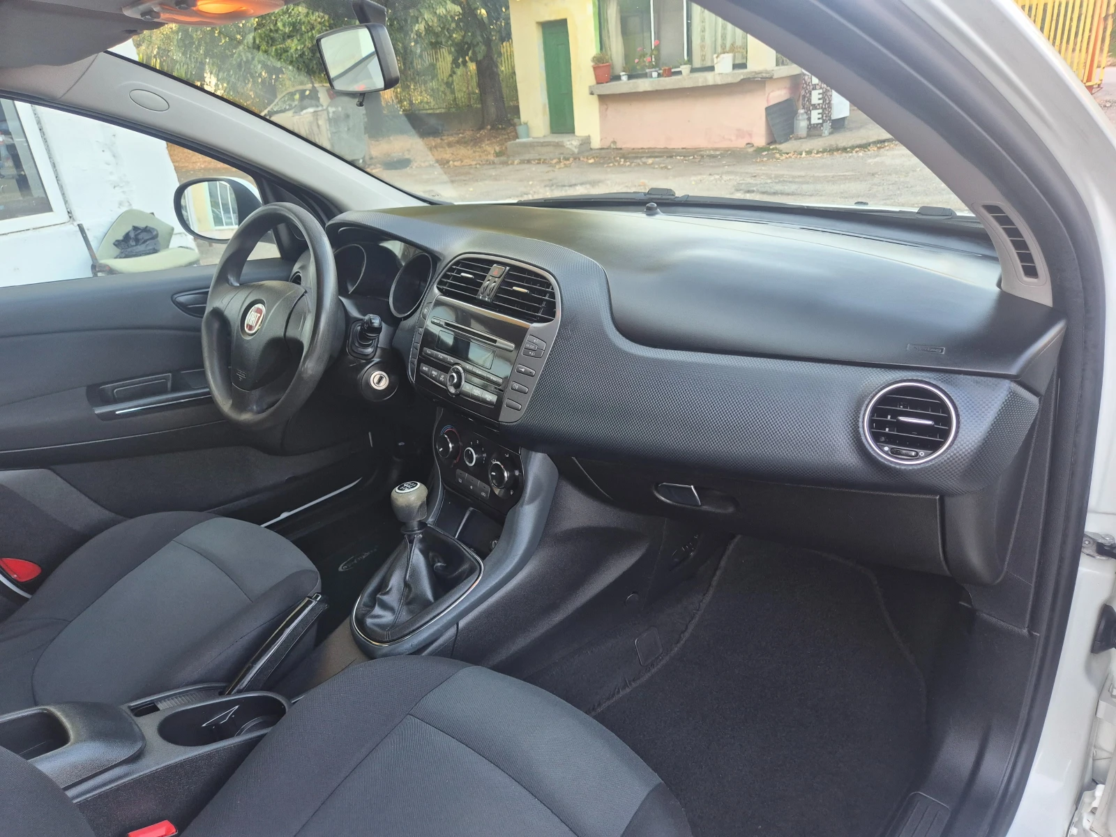 Fiat Bravo 1.6 JTD ITALY, снимка 14 - Автомобили и джипове - 55657843